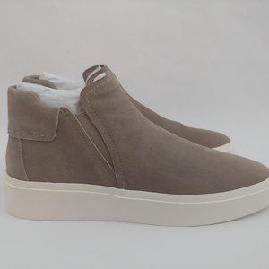 Mint Condition Dolce Vita Vinnie Sneakers